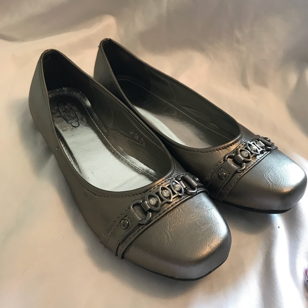 Karyn’s Flats size 7.5
